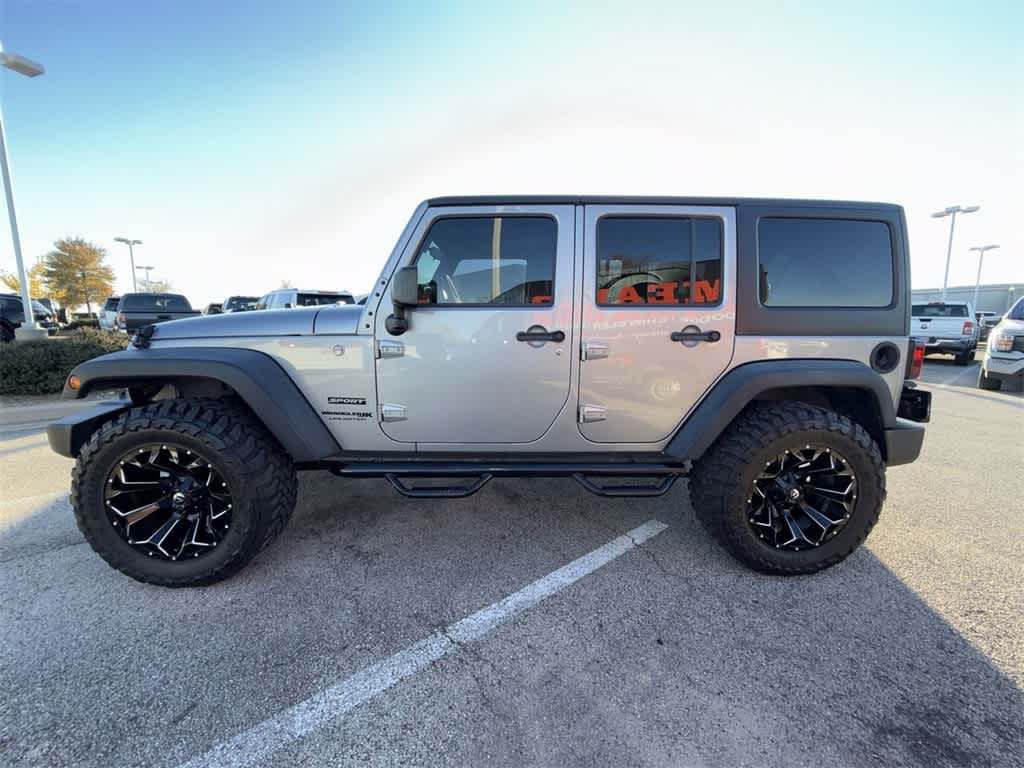 Thumbnail: 2018 Jeep Wrangler - 3