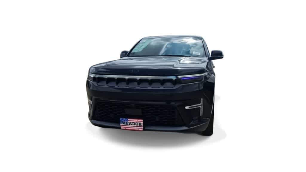 Thumbnail: 2026 Jeep Grand Wagoneer - 2