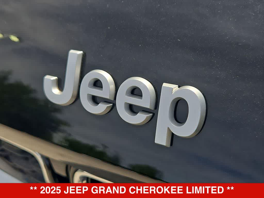 Thumbnail: 2025 Jeep Grand Cherokee - 12