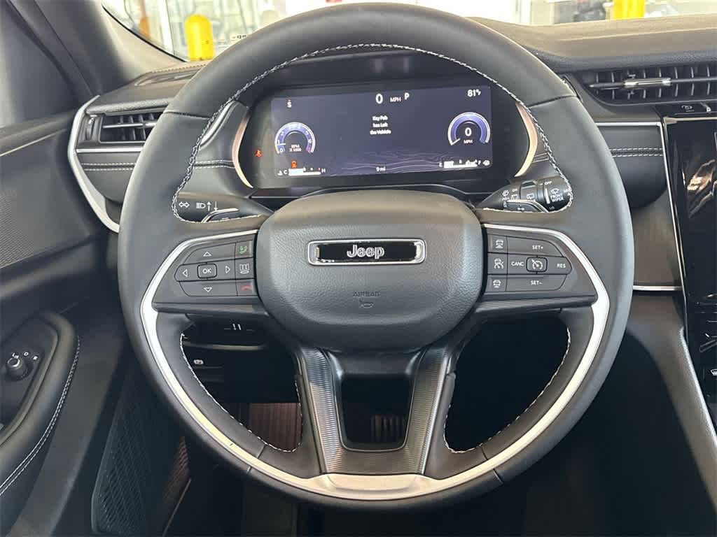 Thumbnail: 2025 Jeep Grand Cherokee - 17