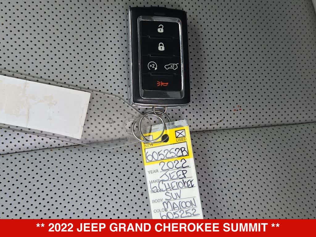 Thumbnail: 2022 Jeep Grand Cherokee - 35