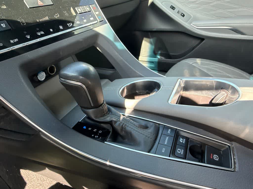 Thumbnail: 2021 Toyota Avalon - 16