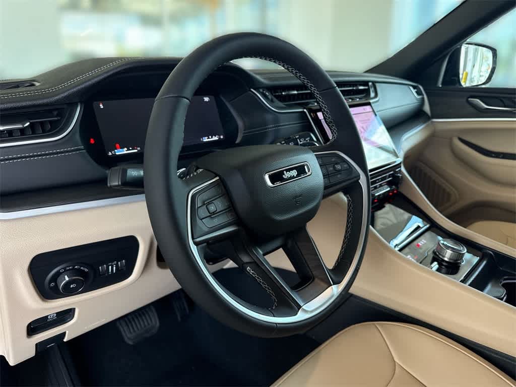 Thumbnail: 2025 Jeep Grand Cherokee - 2