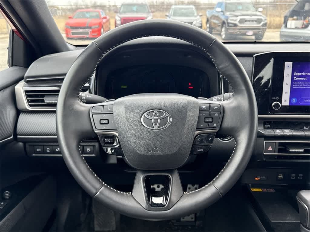 Thumbnail: 2025 Toyota Camry - 17