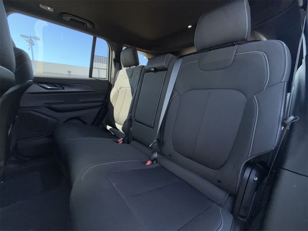 Thumbnail: 2025 Jeep Grand Cherokee - 12