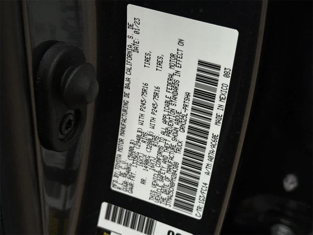 Thumbnail: 2023 Toyota Tacoma - 22