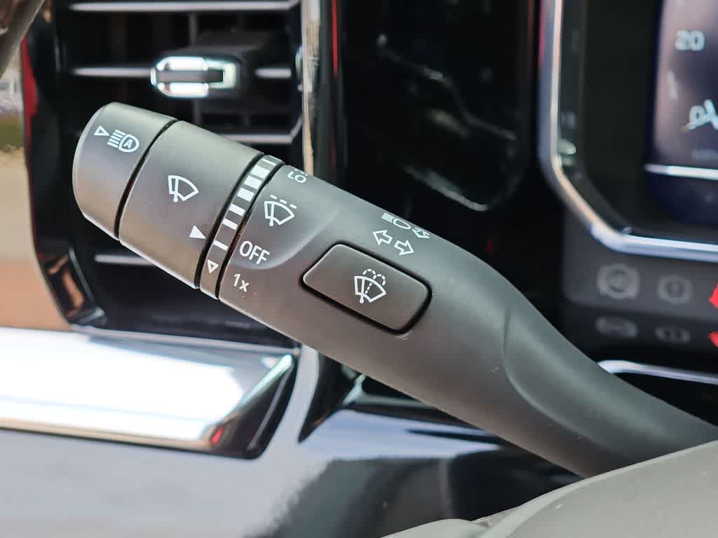 Thumbnail: 2025 Chevrolet Silverado 1500 - 27