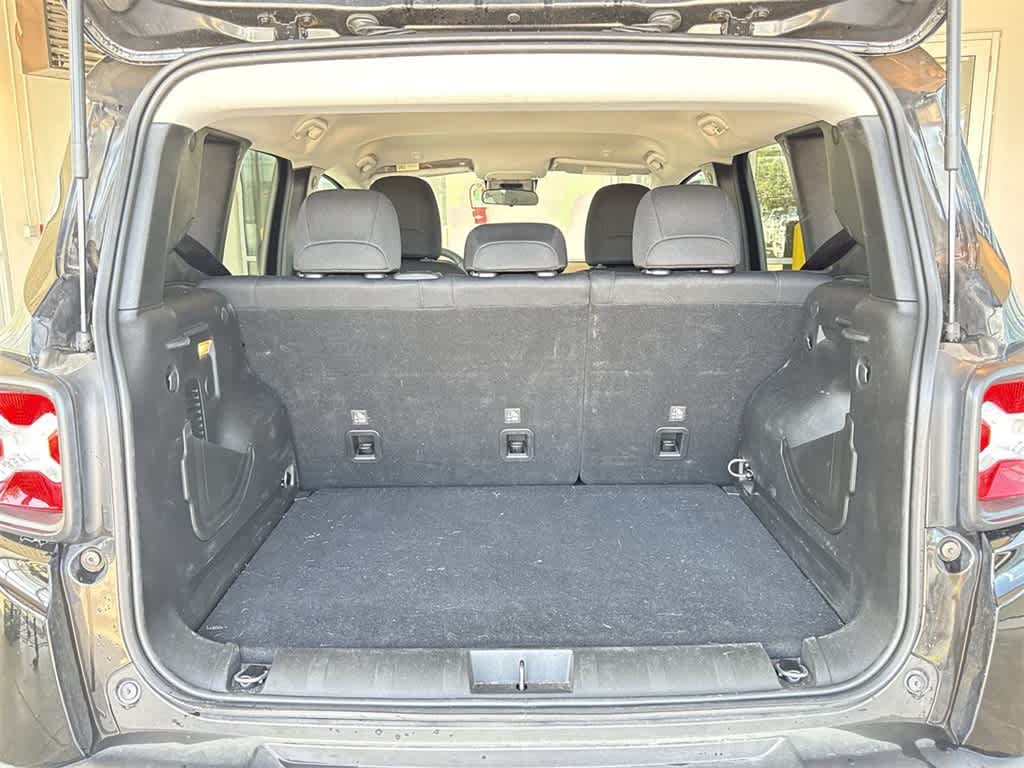 Thumbnail: 2021 Jeep Renegade - 20