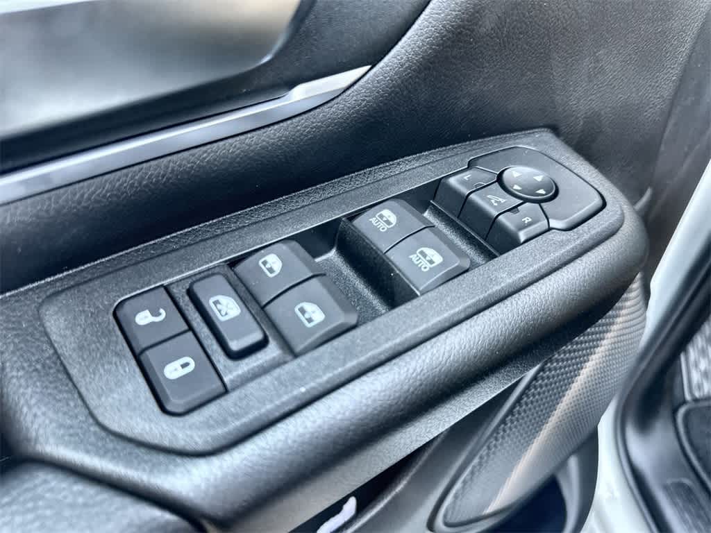 Thumbnail: 2026 RAM 1500 - 10