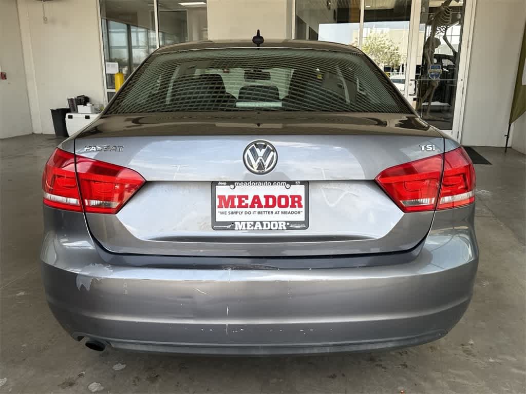 Thumbnail: 2015 Volkswagen Passat - 5