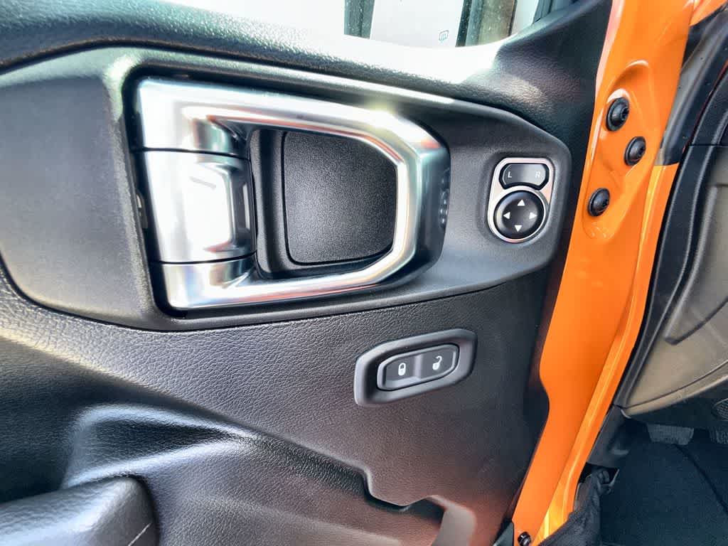 Thumbnail: 2025 Jeep Wrangler - 22