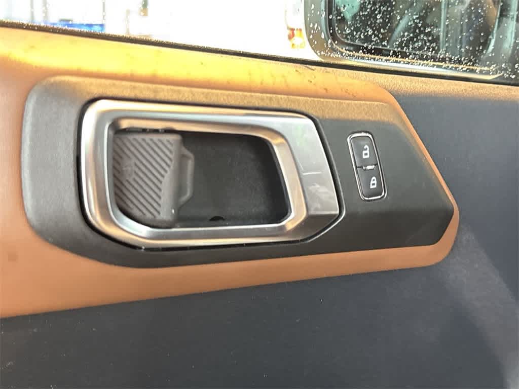 Thumbnail: 2022 Ford Bronco - 23