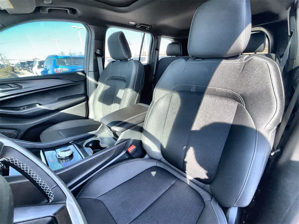 Thumbnail: 2025 Jeep Grand Cherokee - 11