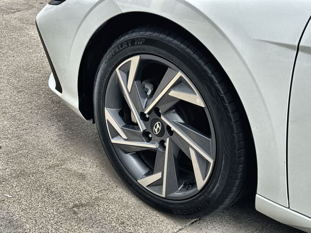 Thumbnail: 2025 Hyundai Elantra - 9