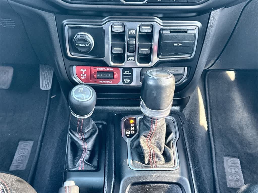 Thumbnail: 2021 Jeep Wrangler - 17