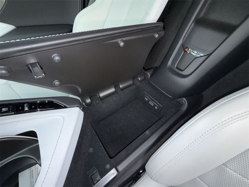 Thumbnail: 2023 Chevrolet Corvette - 28