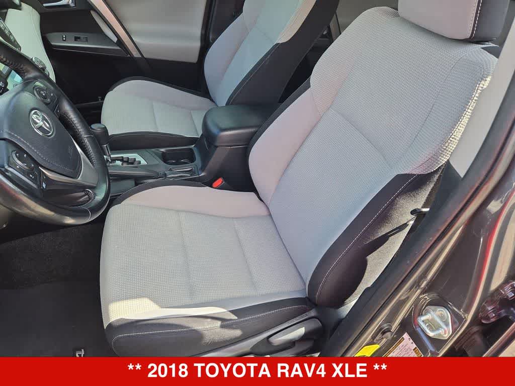 Thumbnail: 2018 Toyota RAV4 - 15