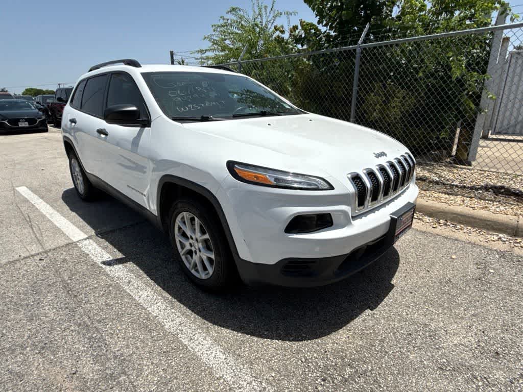 Thumbnail: 2016 Jeep Cherokee - 6
