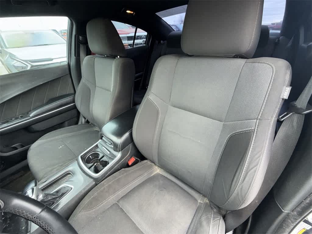 Thumbnail: 2017 Dodge Charger - 13