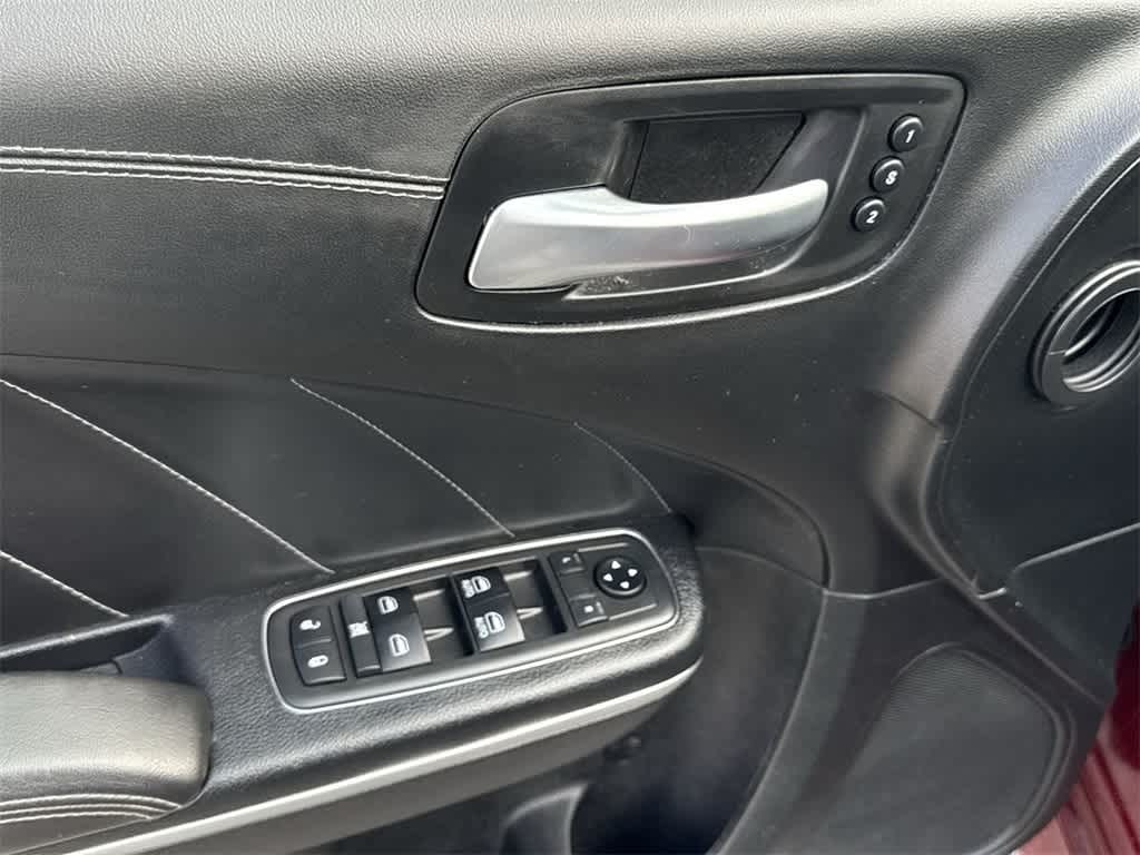 Thumbnail: 2019 Dodge Charger - 26