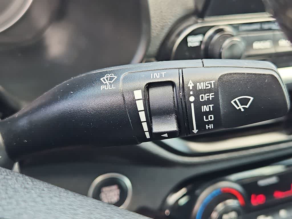 Thumbnail: 2020 Kia Forte - 28