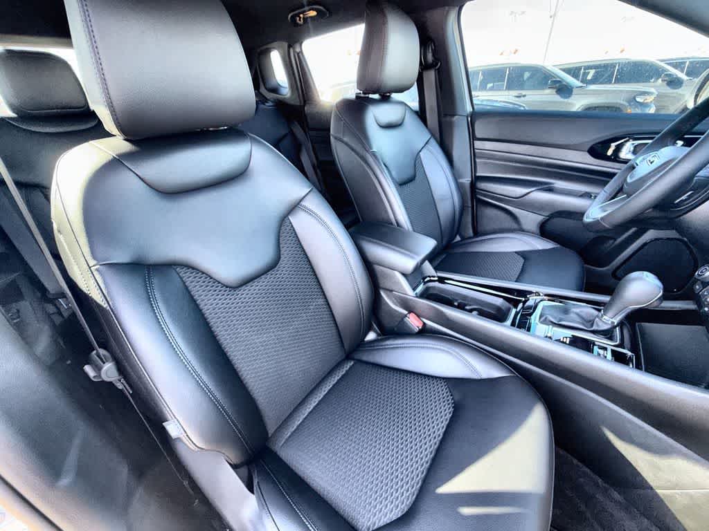 Thumbnail: 2026 Jeep Compass - 14