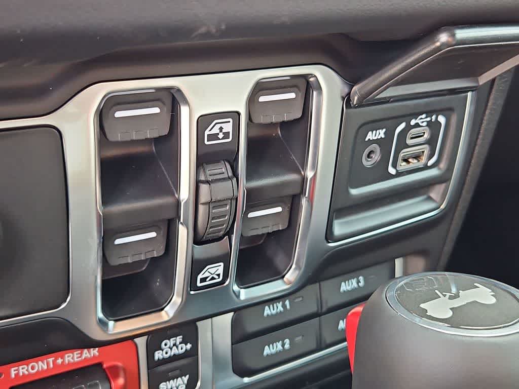 Thumbnail: 2026 Jeep Wrangler - 30