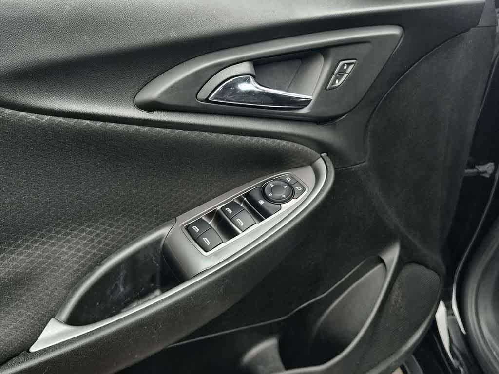 Thumbnail: 2024 Chevrolet Malibu - 24