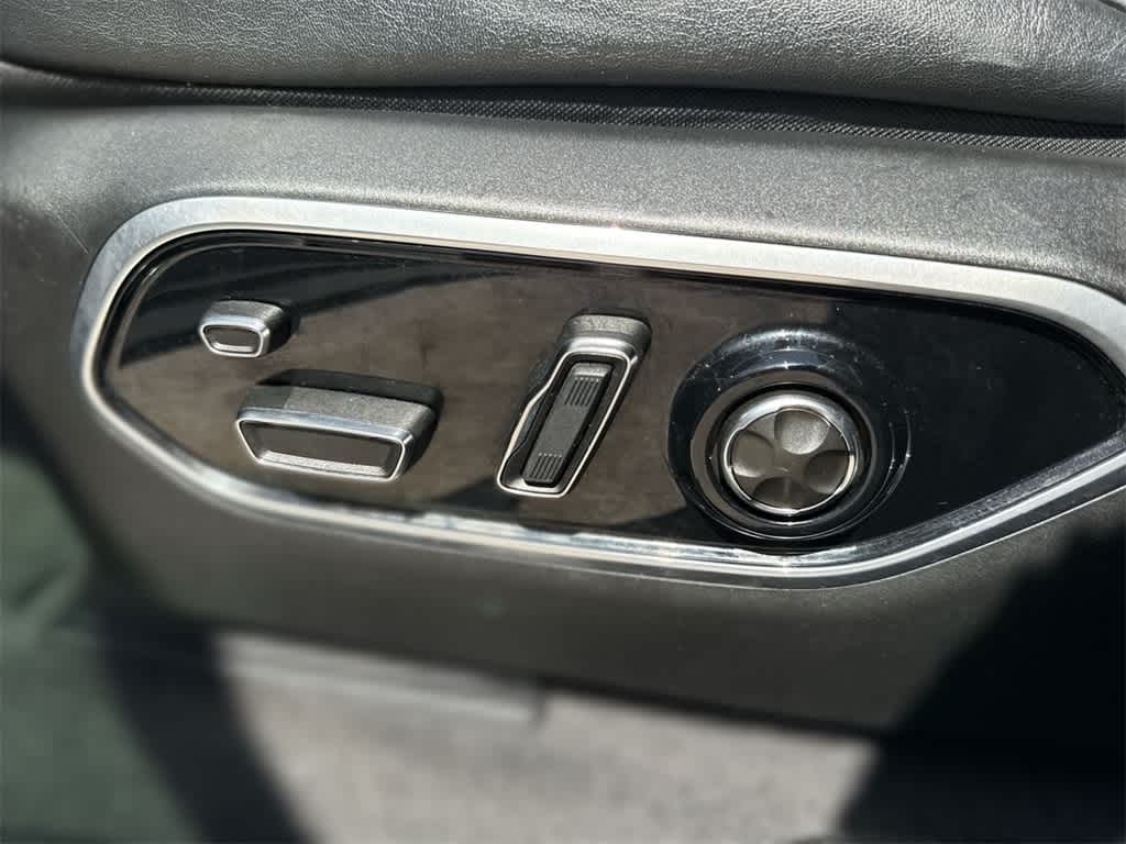 Thumbnail: 2022 Jeep Grand Cherokee - 27