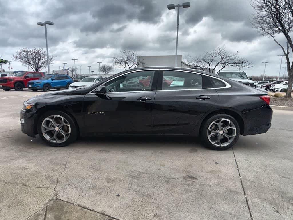 Thumbnail: 2024 Chevrolet Malibu - 3