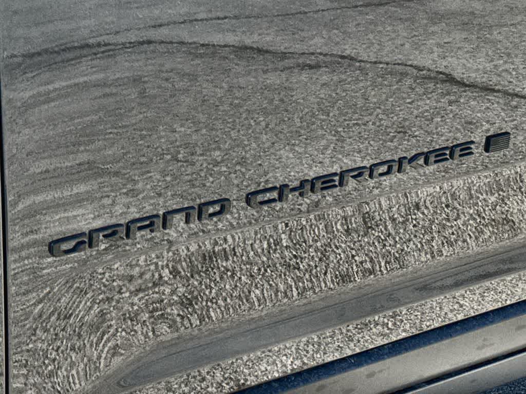 Thumbnail: 2025 Jeep Grand Cherokee - 8