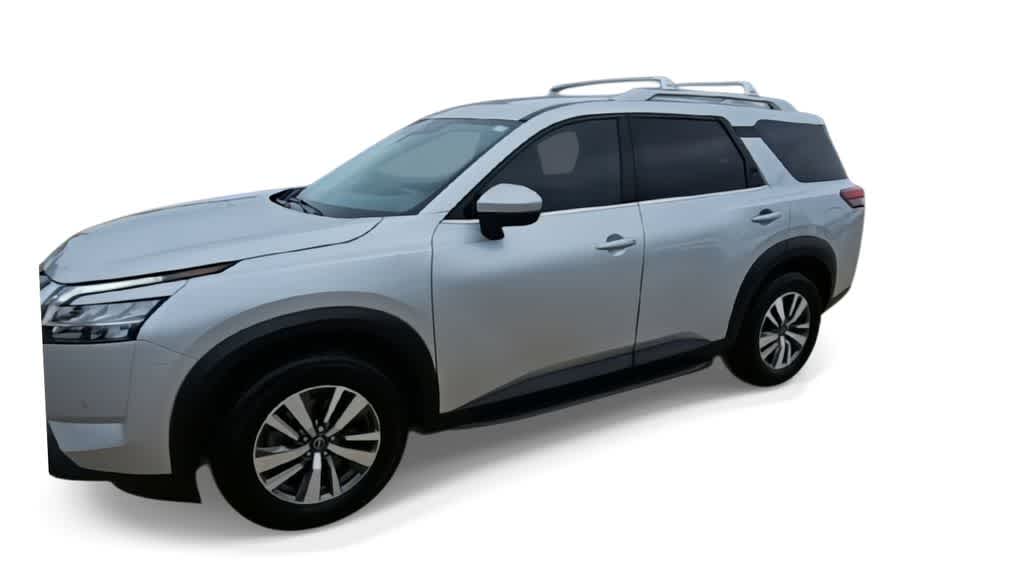 Thumbnail: 2023 Nissan Pathfinder - 4