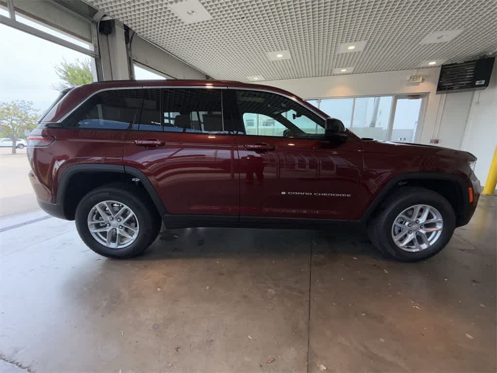 Thumbnail: 2025 Jeep Grand Cherokee - 3