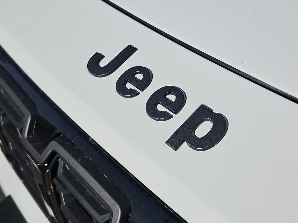 Thumbnail: 2026 Jeep Cherokee - 12