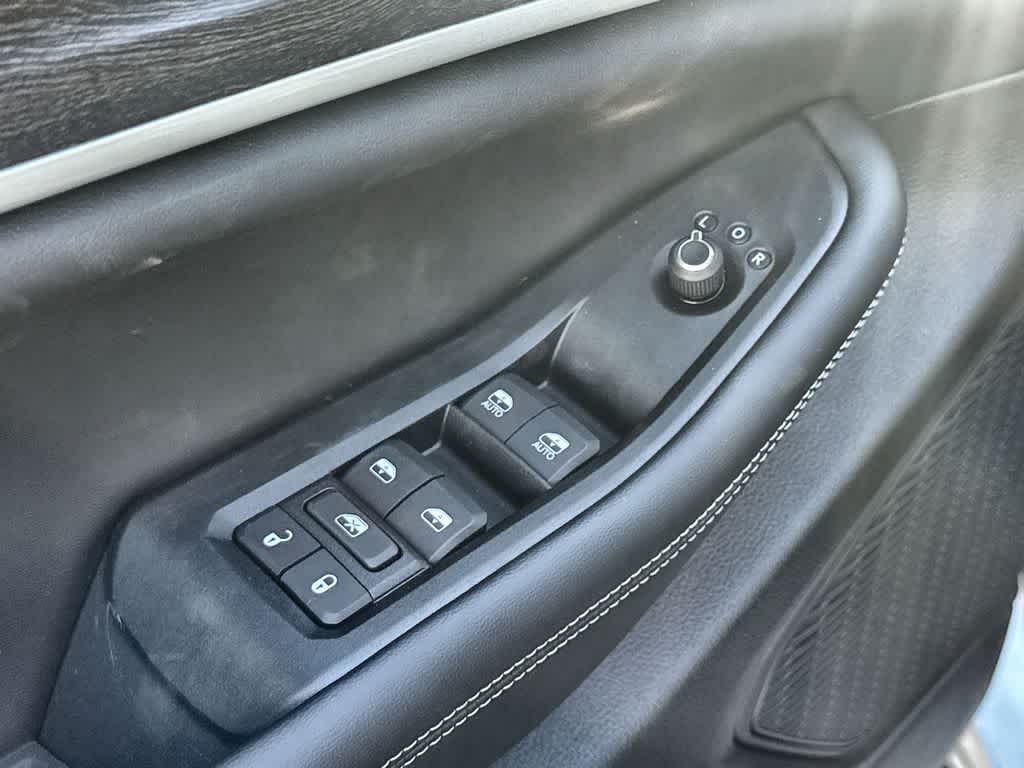 Thumbnail: 2026 Jeep Grand Cherokee - 26