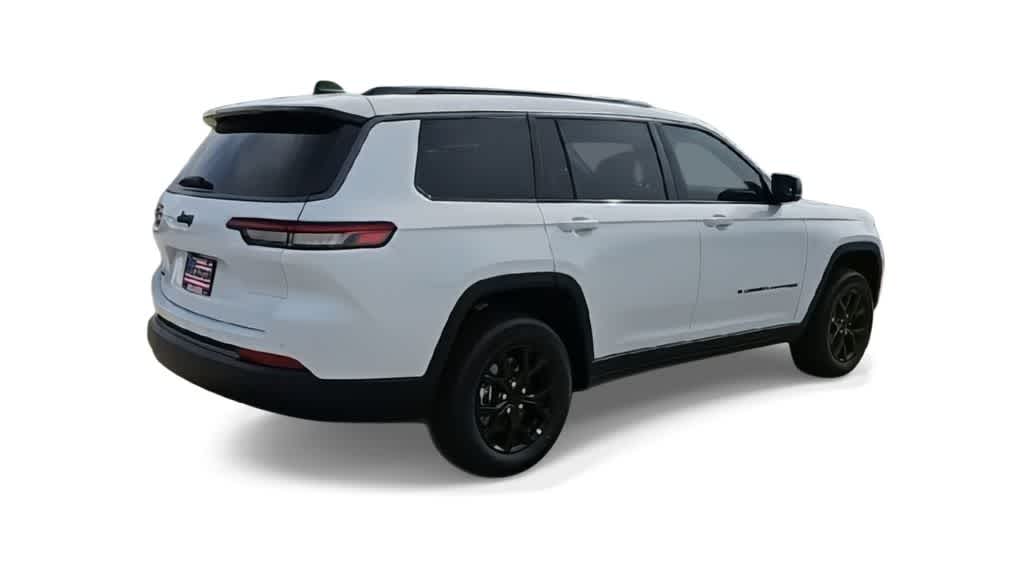 Thumbnail: 2026 Jeep Grand Cherokee L - 8