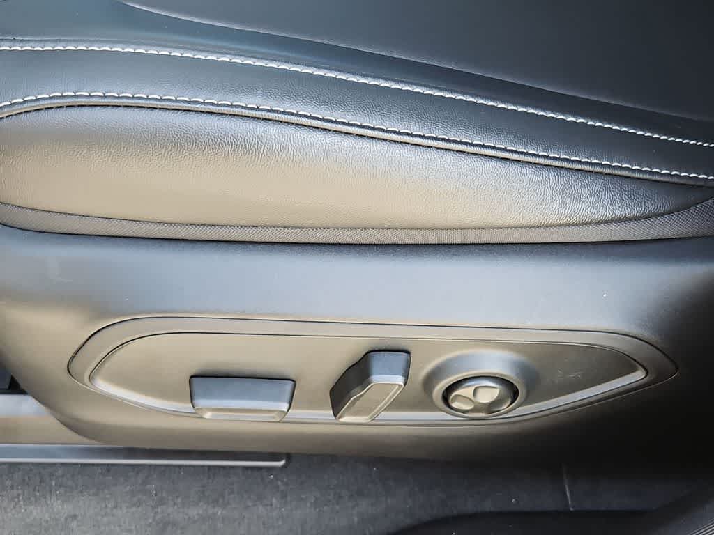 Thumbnail: 2026 Jeep Grand Cherokee - 17