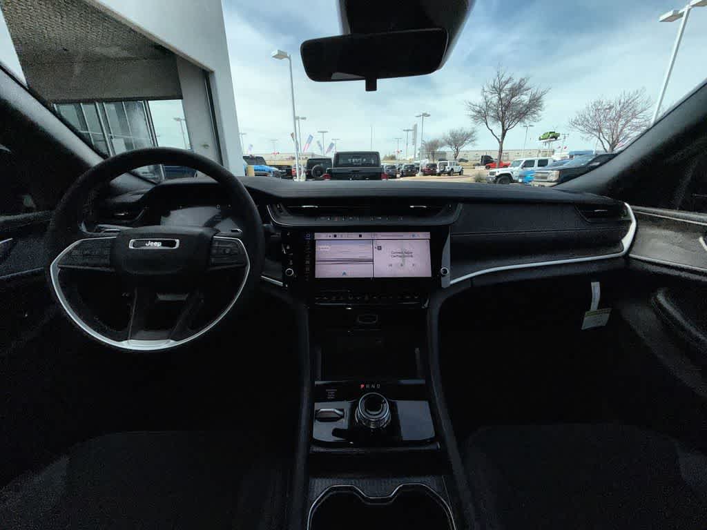 Thumbnail: 2026 Jeep Grand Cherokee L - 17