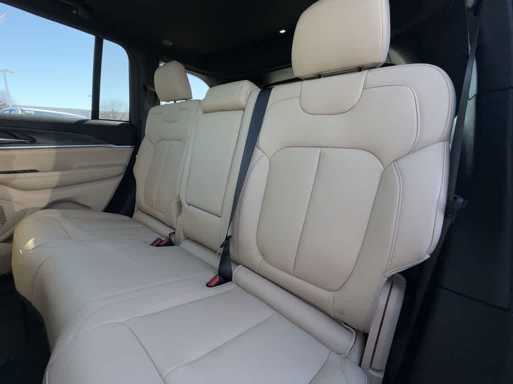 Thumbnail: 2025 Jeep Grand Cherokee - 13