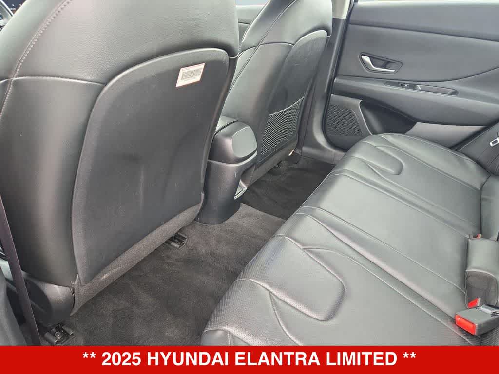 Thumbnail: 2025 Hyundai Elantra - 17