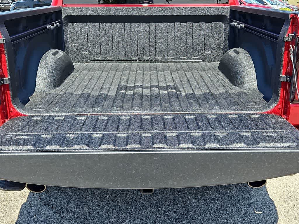 Thumbnail: 2026 RAM 1500 - 35