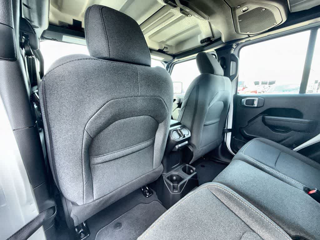 Thumbnail: 2026 Jeep Gladiator - 11