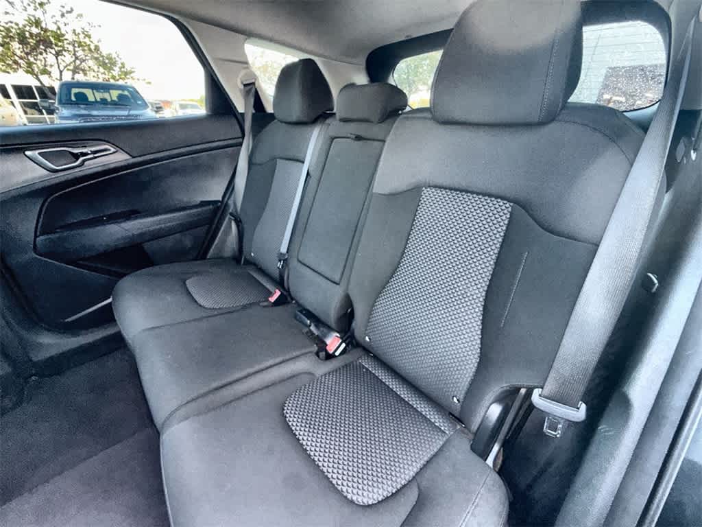 Thumbnail: 2023 Kia Sportage - 12