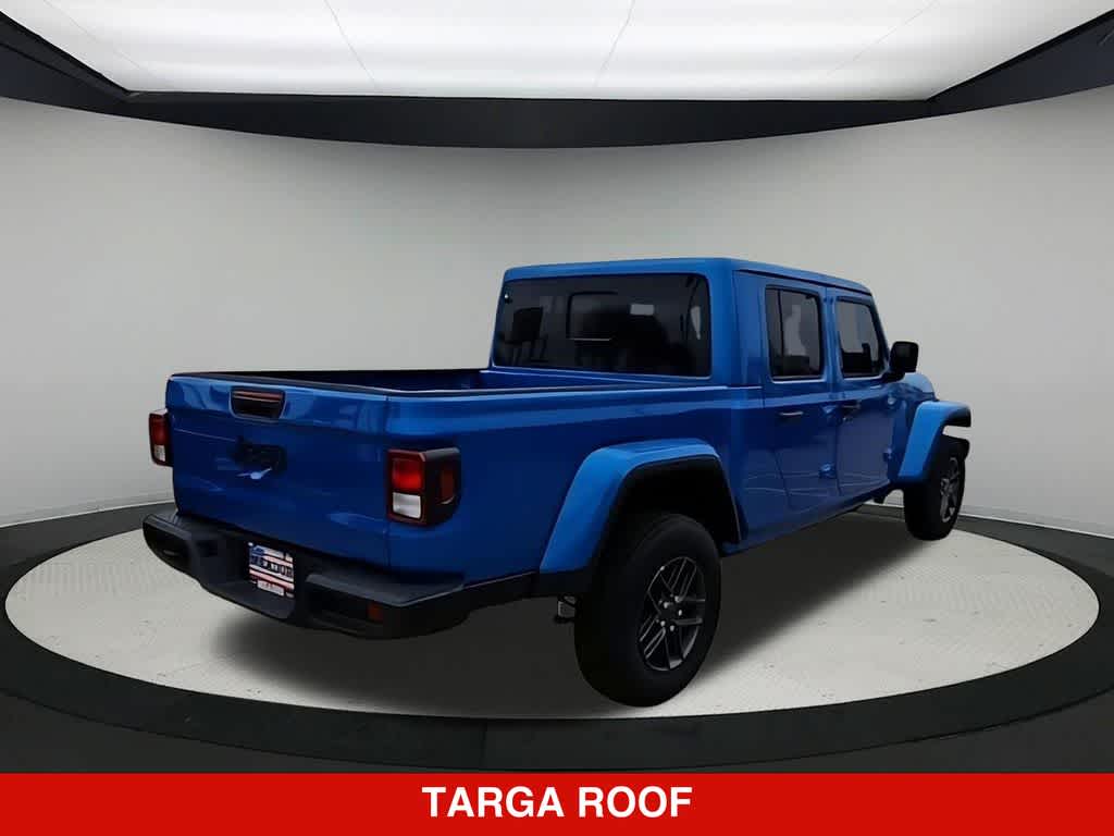 Thumbnail: 2026 Jeep Gladiator - 8