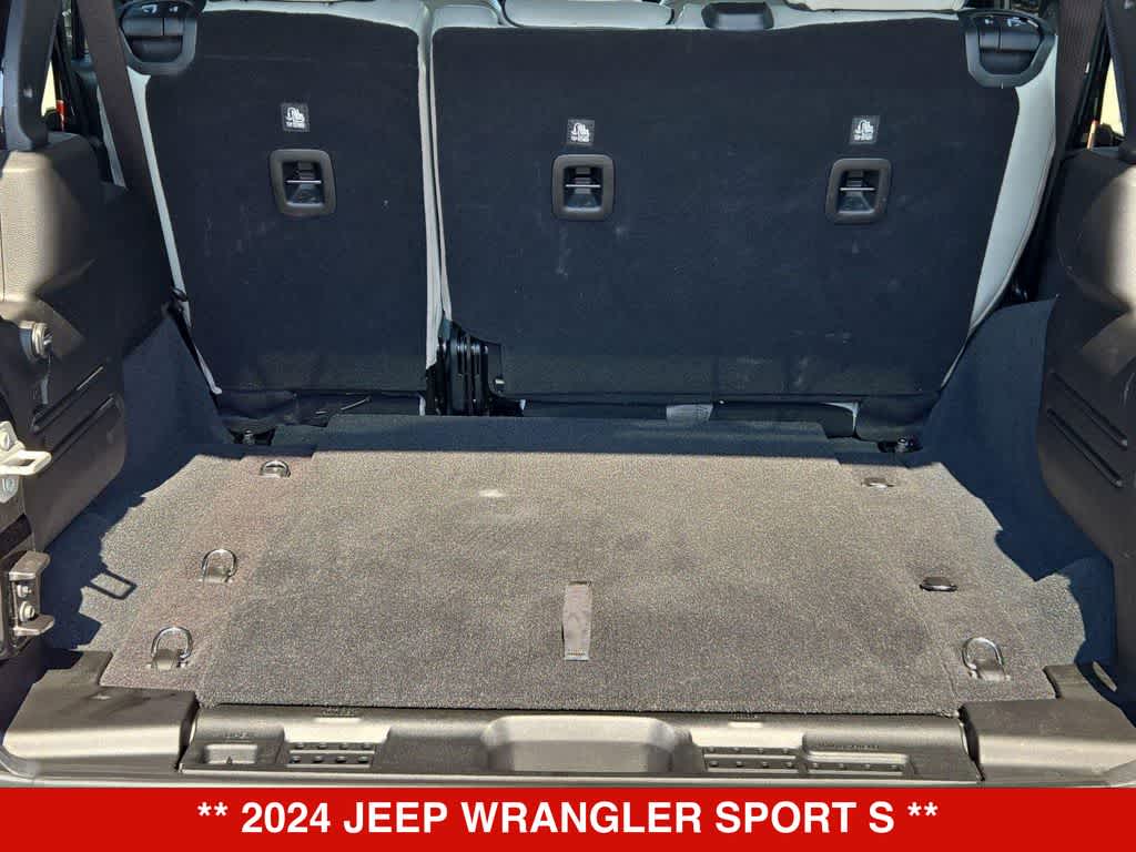 Thumbnail: 2024 Jeep Wrangler - 31