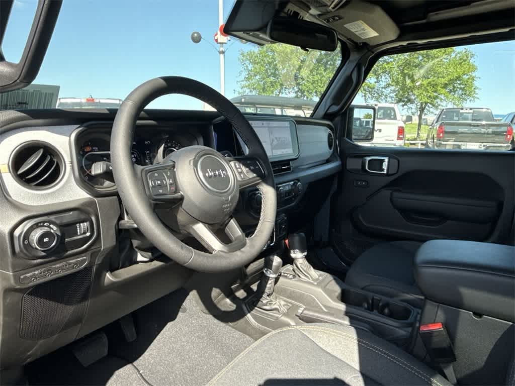 Thumbnail: 2025 Jeep Wrangler - 2