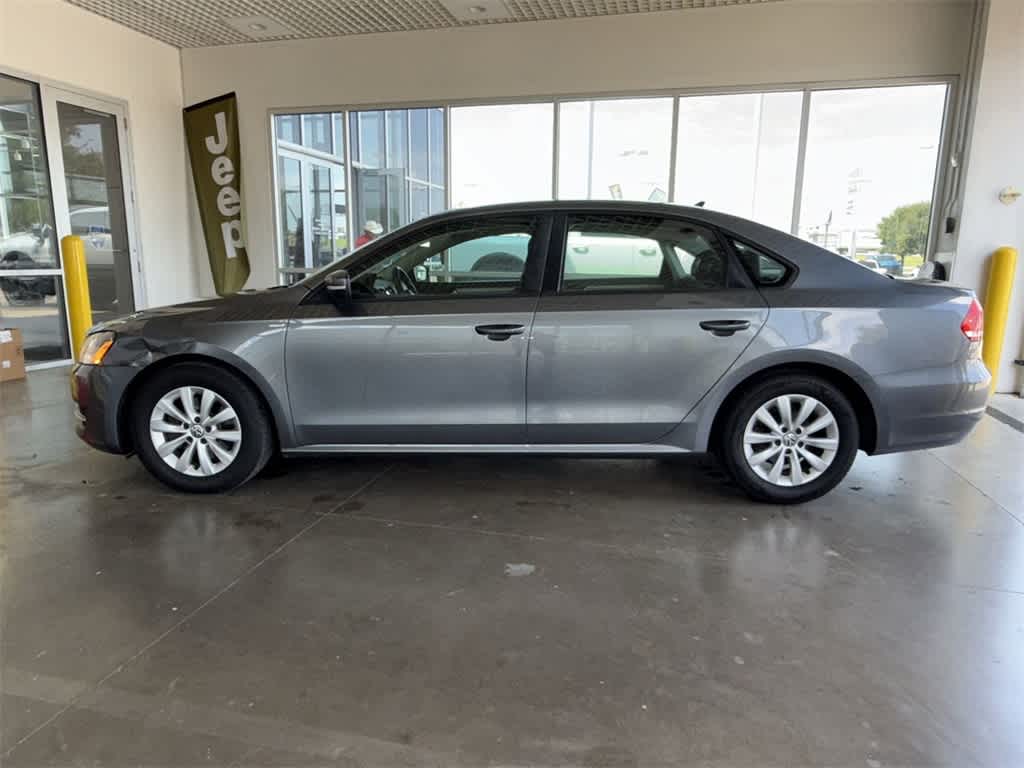 Thumbnail: 2015 Volkswagen Passat - 3