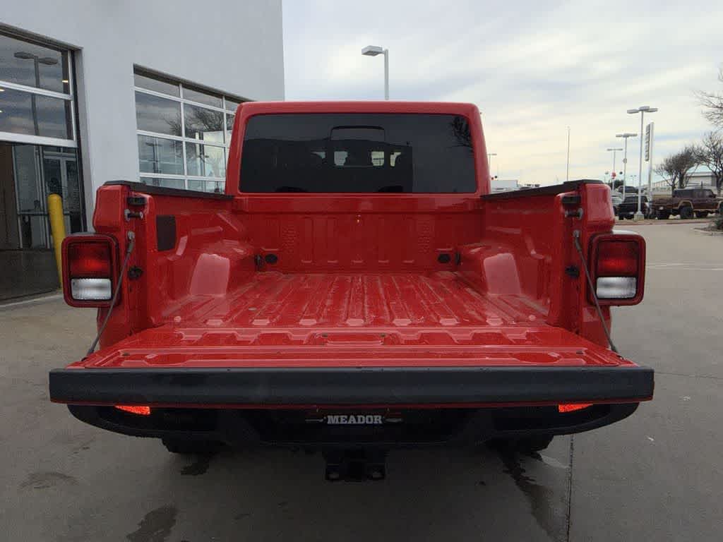 Thumbnail: 2025 Jeep Gladiator - 21