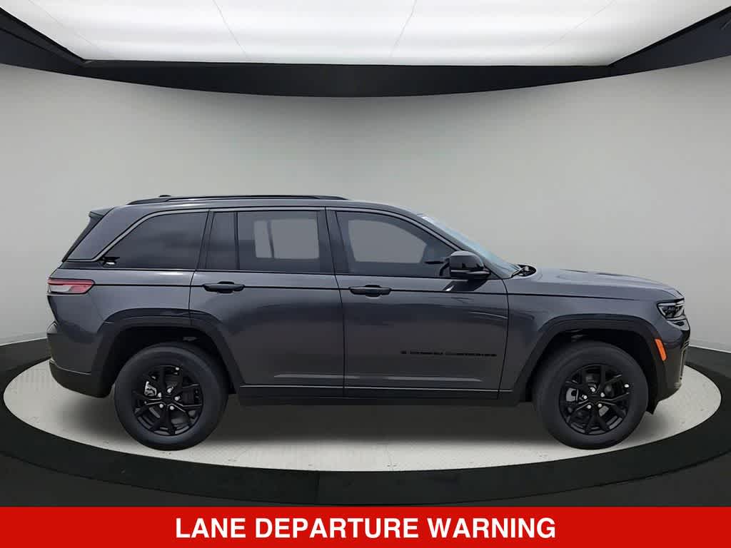 Thumbnail: 2026 Jeep Grand Cherokee - 9