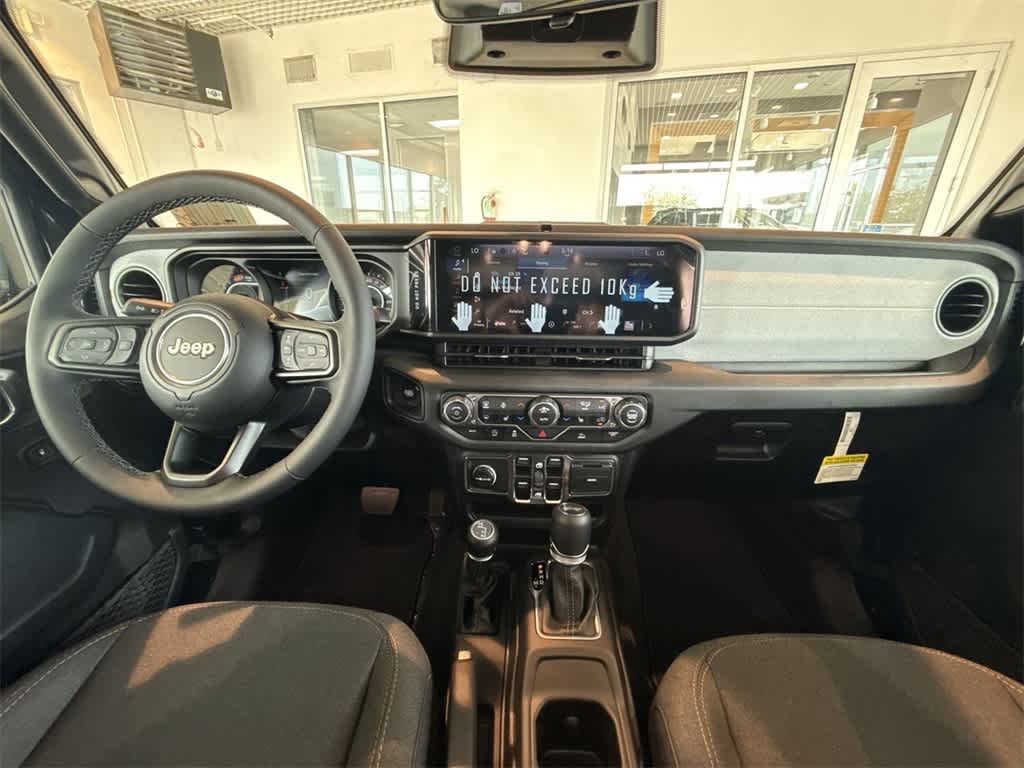 Thumbnail: 2025 Jeep Wrangler - 14